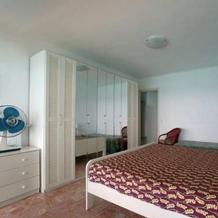 Flat Rossi Apartment Menton Bilik gambar
